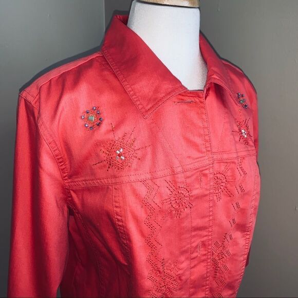 Light weight cotton/polyester embroidered jacket - Picture 2 of 8